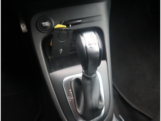 Renault CAPTUR 1.3 TCe Intens Automaat / Panoramadak / R-Link