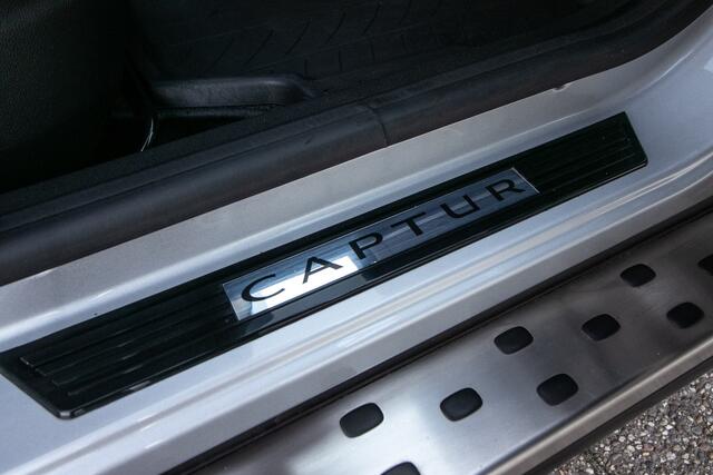 Renault CAPTUR 1.2 TCe automaat Intens Cruise | Two Tone | Dealerond. | Nav | Cam | LED