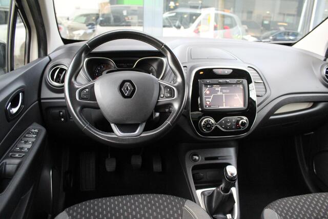 Renault CAPTUR TCe 90 Intens / DEALER OND. / NAVI / CAMERA / PDC / LED / KEYLESS / PRIVACY GLASS / CRUISE / CLIMATE / 17''