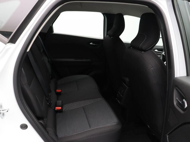 Renault CAPTUR E-Tech Hybrid 145pk Zen AUTOMAAT | Trekhaak | Achteruitrijcamera | Parkeersensoren voor en achter | Apple Carplay & Android Auto | Elektronische klimaatregeling