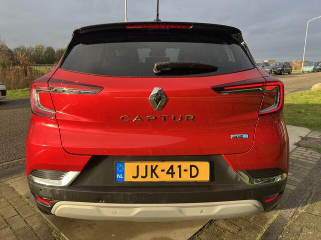Renault CAPTUR 1.6 E-Tech Hybrid 145PK Intens / Keyless / Cruise / Camera / Climate / Parkeersensoren V+A /