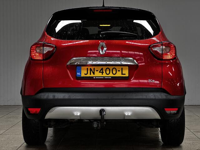 Renault CAPTUR 0.9 TCe Xmod/ Trekhaak/ LEDER/ Stoelverw./ Keyless/ Camera/ 17'' LMV/ Extra getint glas/ Regensensor/ R-Link Navi/ Clima/ Cruise/ Bluetooth/ Armsteun/ Multi. LEDER. Stuur/ Mistl./ PDC.