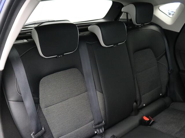 Renault CAPTUR 1.0 TCe 100 Intens | LED | Naviagtie | Clima | Keyless | Achteruitrij camera |