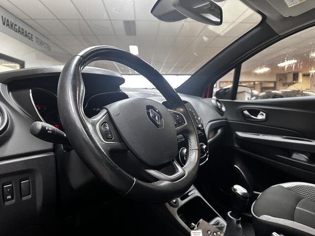 Renault CAPTUR 0.9 TCe Bose/ DEALER ONDERHOUDEN!/ Trekhaak/ Audio-Premium/ Two-Tone/ Keyless/ LED Koplampen/ Android Auto/ Camera/ 17'' LMV/ Extra getint glas/ PDC/ Navi/ Clima/ Cruise/ Bluetooth/ Multi. LEDER. Stuur/ LE