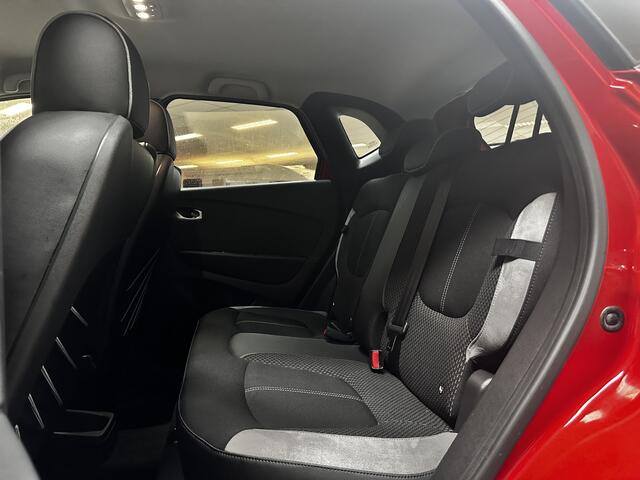 Renault CAPTUR 0.9 TCe Bose/ DEALER ONDERHOUDEN!/ Trekhaak/ Audio-Premium/ Two-Tone/ Keyless/ LED Koplampen/ Android Auto/ Camera/ 17'' LMV/ Extra getint glas/ PDC/ Navi/ Clima/ Cruise/ Bluetooth/ Multi. LEDER. Stuur/ LE