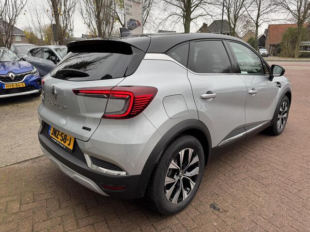 Renault CAPTUR 1.6 E-Tech Hybrid 145 Intens+Camera!!