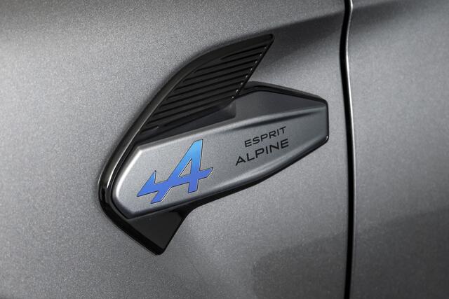 Renault CAPTUR 1.3 mild hybrid 160 esprit Alpine - Automaat | Dig. Cockpit | Adapt. Cruise | Stoel-+Stuurverw. | PDC | Camera | NAV + App. Connect | ECC | LM 19" | 4217