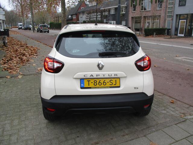 Renault CAPTUR 0.9 TCe Life 5-drs / AIRCO / P.D.C / 67dkm