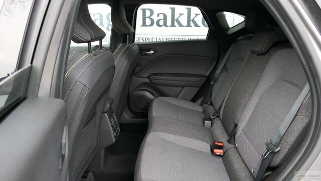 Renault CAPTUR 1.6 145 HEV Full Hybrid Techno