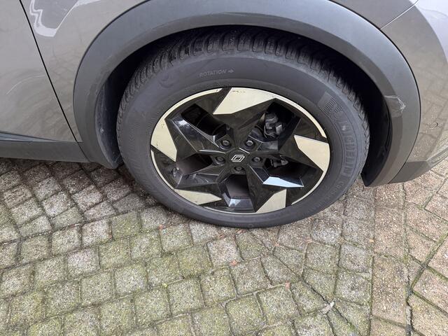 Renault CAPTUR 1.3 mild hybrid 160 techno WINTERPAKKET TWOTONE KLEUR CAMERA NAVIGATIE LICHTM.VELGEN