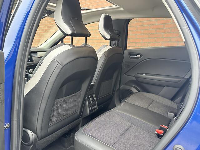 Renault CAPTUR 1.6 E-Tech Hybride 145 Intens Panorama Schuifdak Half Leder