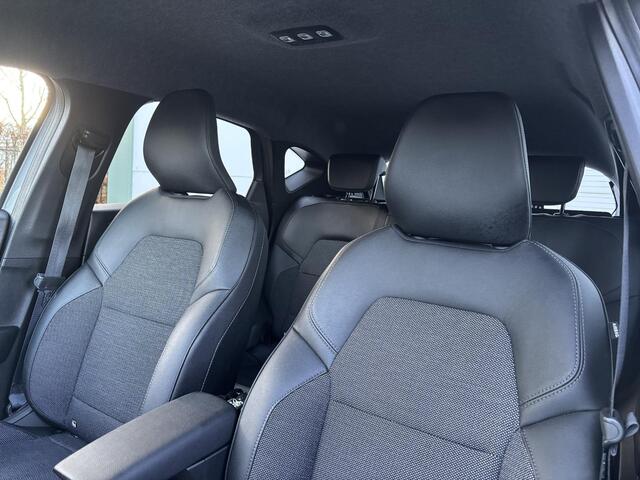 Renault CAPTUR 1.6 E-Tech hybrid 145 SL Rive Gauche | Groot navigatie | 1e eigenaar |