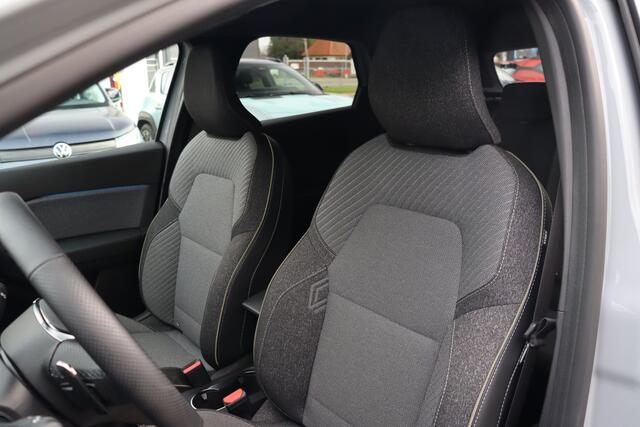 Renault CAPTUR 1.3 mild hybrid 160 techno Automaat | Adap. Cruise | Stoel-/Stuurverwarming | Carplay | Camera | Climate Control