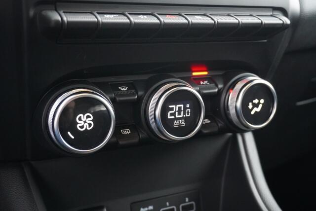 Renault CAPTUR 1.0 TCe Intens Trekhaak | Led | Keyless | Clima | CarPlay | NAP