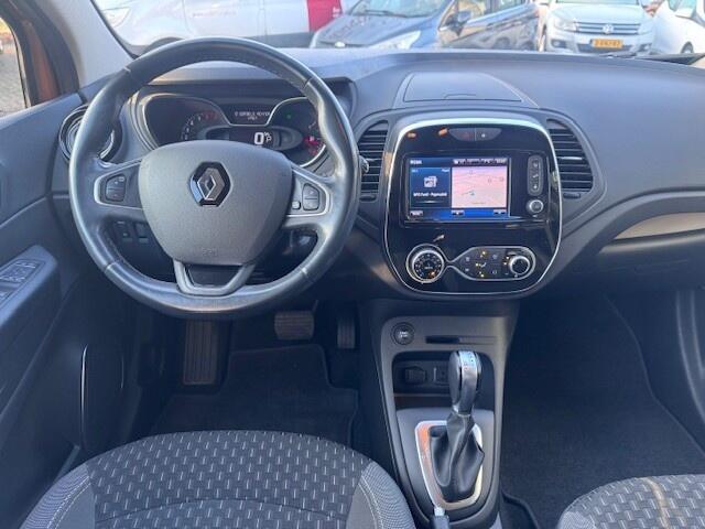 Renault CAPTUR 1.3 TCe Intens Automaat en Led koplampen. Navi.