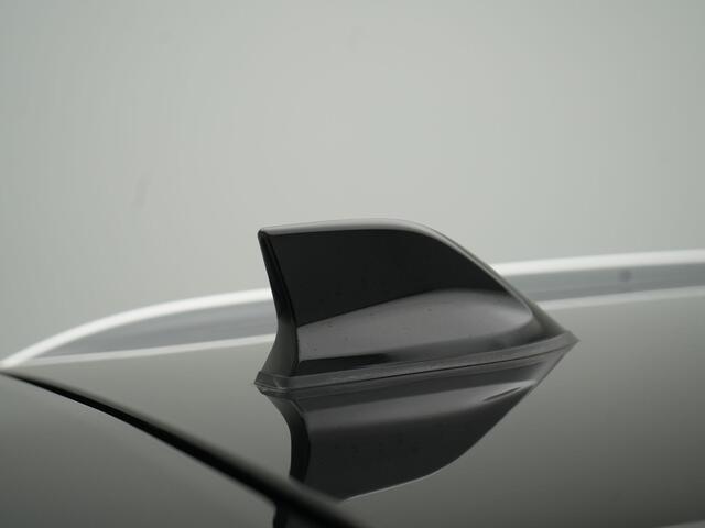 Renault CAPTUR 1.6 E-Tech Plug-in Hybrid 160 RS Line - RIJKLAARPRIJS - Achteruitrijcamera - Apple Carplay - Android Auto - Stoelverwarming