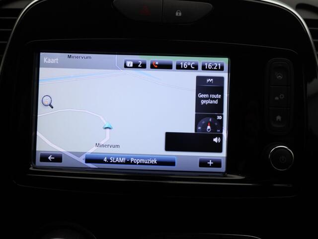 Renault CAPTUR TCe 130 Intens | Trekhaak | R-link navigatie | Two-tone metaalkleur | Climate Control | Parkeersensoren rondom met achteruitrijcamera | Lichtmetalen velgen |