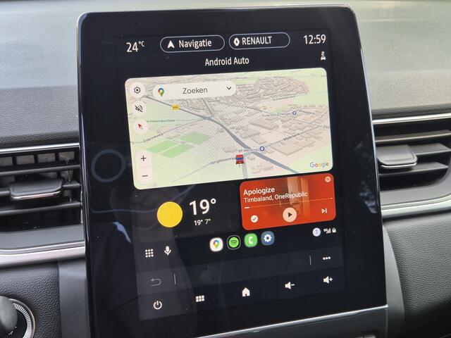 Renault CAPTUR 1.6 E-Tech Plug-in Hybrid 160 Intens Automaat / Stuur- en stoelverwarming / Navigatie groot scherm / Achteruitrijcamera / Apple Carplay Android / 18" LM wielen /