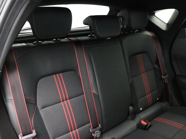 Renault CAPTUR E-Tech Hybrid 145pk R.S. Line | BOSE | Achteruitrijcamera | Parkeersensoren voor/achter |