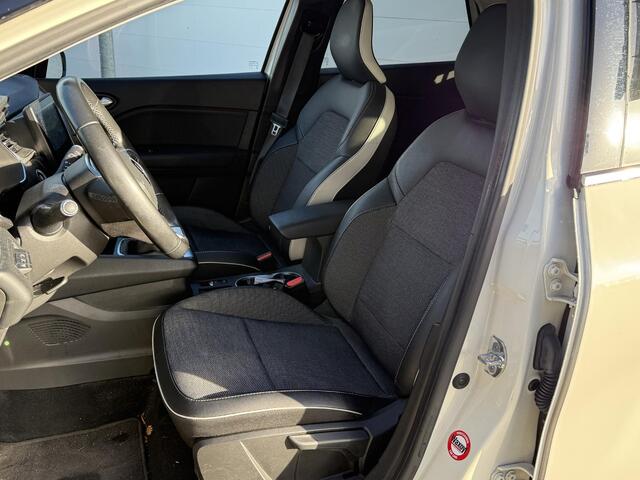 Renault CAPTUR 1.3 TCe 130 Intens (Hoge instap) Trekhaak | Camera | Allseason | Navigatie | Dealer Onderhouden