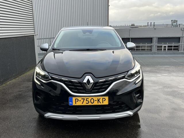 Renault CAPTUR 1.6 E-Tech Hybrid 145 Intens Bi-Tone 1e eigenaar nieuw geleverd. Super Compleet incl: Trekhaak, LM velgen. Cruise Control, Climate control