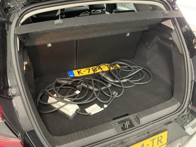Renault CAPTUR 1.6 E-Tech Plug-in Hybrid 160 Intens NAVIGATIE | ACHTERUITRIJCAMERA | PARKEERSENSOREN VOOR-EN ACHTER