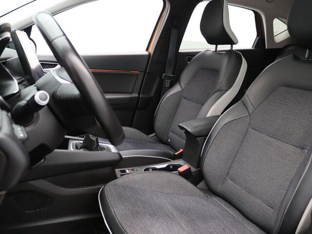 Renault CAPTUR TCe 100pk Intens 360° Camera | Cruise | Navi | Parkeersens. v+a | Panoramadak | Trekhaak