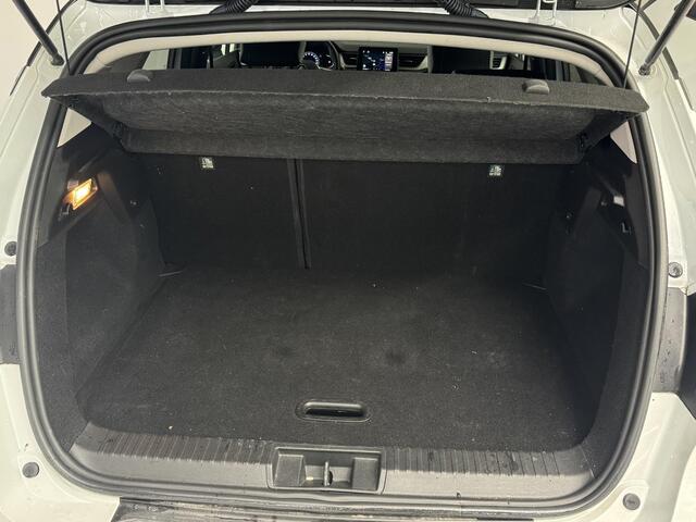 Renault CAPTUR 1.3 TCe 140 Intens | Navigatie | Camera | Trekhaak | Apple Carplay/Android Auto |