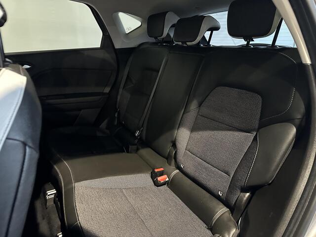 Renault CAPTUR 1.6 E-Tech full hybrid 145 techno | TREKHAAK | 1E EIGENAAR | ACHTERUITRIJCAMERA | PARKEERSENSOREN VOOR&ACHTER | ALL SEASON BANDEN |