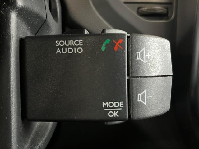 Renault CAPTUR 0.9 TCe Intens + NAVI