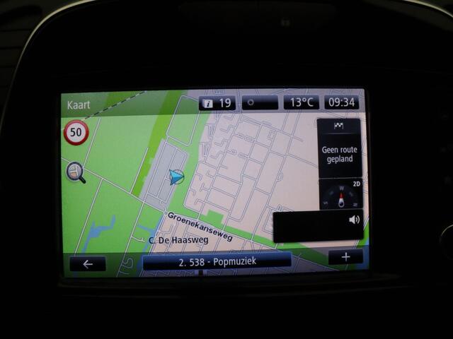 Renault CAPTUR 90pk TCe Intens Camera | Cruise | Navi | Parkeersens. v+a | Trekhaak