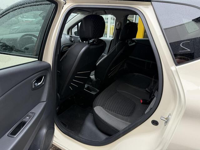 Renault CAPTUR 0.9 TCe Intens | NAP | Navigatie | Achteruitrijcamera | DAB | Climate Control | Key-less | Cruise Control | LED |