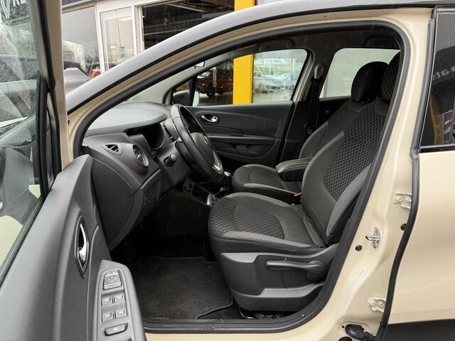 Renault CAPTUR 0.9 TCe Intens | NAP | Navigatie | Achteruitrijcamera | DAB | Climate Control | Key-less | Cruise Control | LED |