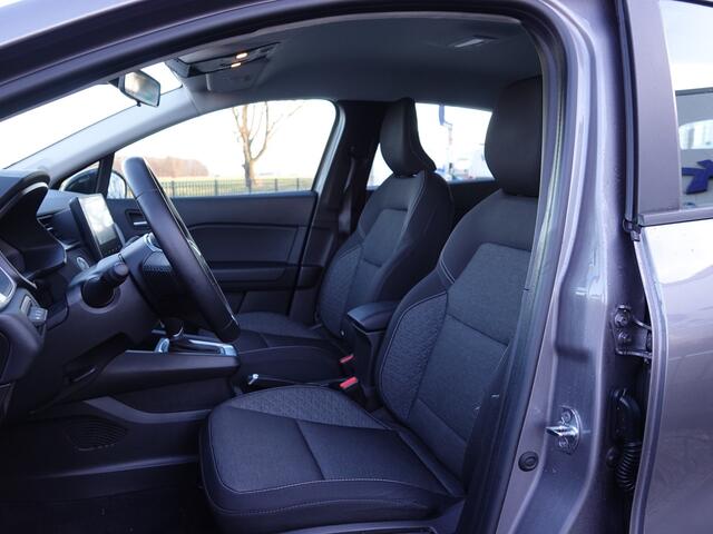 Renault CAPTUR 1.6 E-Tech Hybrid 145 Evolution KEYLESS | ECC | PDC V + A | CAMERA