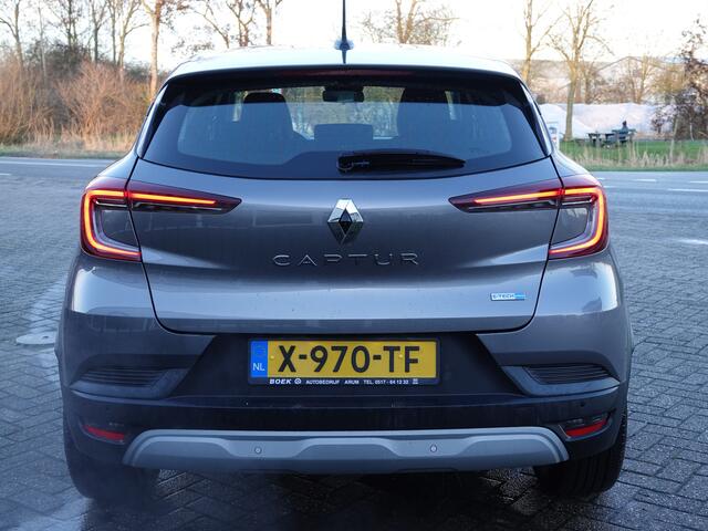 Renault CAPTUR 1.6 E-Tech Hybrid 145 Evolution KEYLESS | ECC | PDC V + A | CAMERA