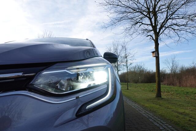 Renault CAPTUR 1.6 E-Tech full hybrid 145 techno | Camera | Navi | DAB |