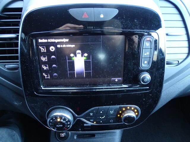 Renault CAPTUR 1.2 TCE INTENS-Auto-Clima-Cam-Keyless-Blindspot-Navi