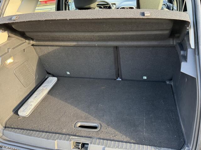 Renault CAPTUR 0.9 TCe Intens Trekhaak/Stoelverwarming/Cruise/Navigatie