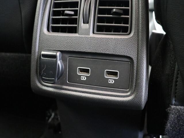 Renault CAPTUR E-Tech Plug-in Hybrid 160pk Intens | 94% accuscore | Navigatie | Achteruitrijcamera |