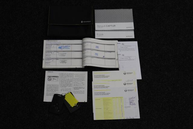 Renault CAPTUR 0.9 TCe Intens 2017 | Airco | Cruise Control | Carplay | Achteruitrij Camera | Parkeersensoren | DAB Radio | Navigatie | Stuurwiel Bediening | 2 Sleutels | Nationale Autopas