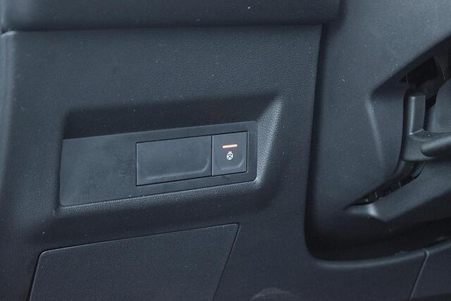 Renault CAPTUR 1.6 E-Tech Plug-in Hybrid 160 Edition One | Trekhaak | Half Leer | Bose | 360 | Stuurverwarming