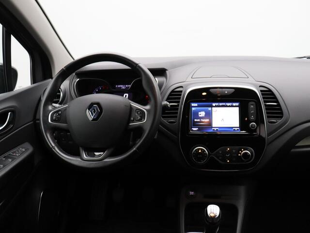 Renault CAPTUR TCe 90pk Intens | Trekhaak | Climate control | Navigatie | Cruise Control | Parkeersensoren met camera |
