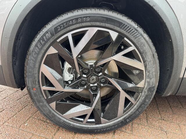 Renault CAPTUR 1.8 E-Tech 160 esprit Alpine+Pack Privilege!!