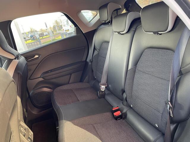 Renault CAPTUR 1.6 E-Tech Hybrid 145 Intens / ACHTERUITRIJCAMERA / PARKEERSENSOREN / CRUISE CONTROL / CLIMATE CONTROLE