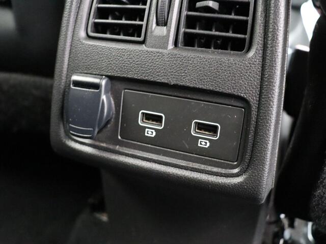 Renault CAPTUR 1.6 E-Tech plug-in hybrid 160 techno | Achteruitrijcamera | Navigatie | Parkeersensoren voor/achter | Climate control |