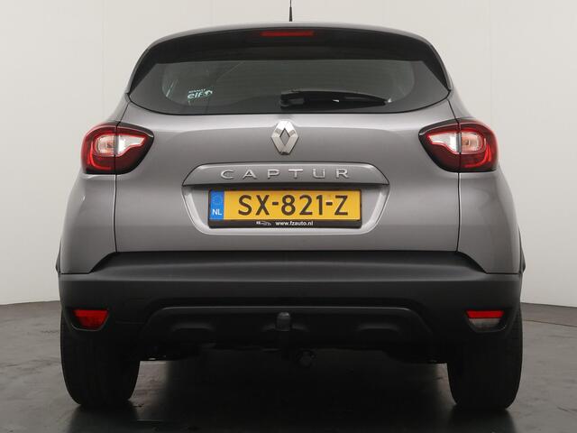 Renault CAPTUR 0.9 TCe Zen - Navigatie - Lichtmetalen velgen - Trekhaak