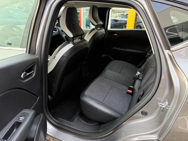 Renault CAPTUR 1.3 TCe 140 Intens | Trekhaak | Navigatie | Achteruitrijcamera | Climate Control | Key-less | DAB | LED | Parkeersensoren | Cruise Control |