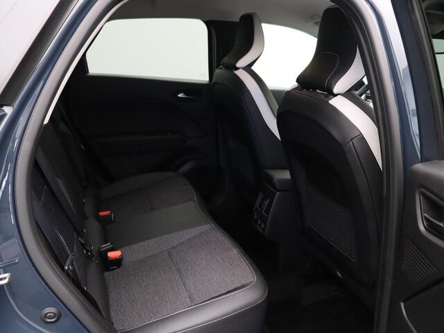 Renault CAPTUR 1.6 E-Tech Hybrid 145 Techno | Achteruitrijcamera | Parkeersensoren voor en achter | Navigatie | Climate control |