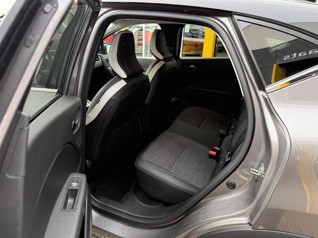 Renault CAPTUR 1.6 E-Tech Hybrid 145 Techno | Navigatie | Cruise adaptief | Achteruitrijcamera | DAB | Climate Control | Stuur verwarming |