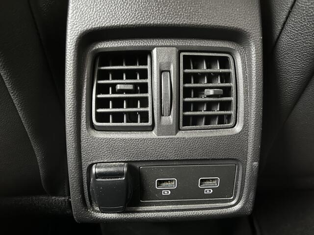 Renault CAPTUR 1.0 TCe 90 Intens | Achteruitrijcamera | Apple CarPlay / Android Auto | All Season Banden | Navigatie |